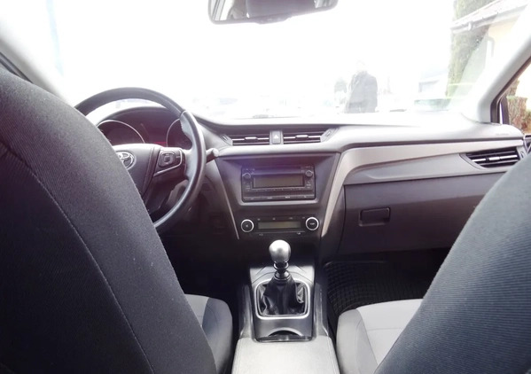 Toyota Avensis cena 42900 przebieg: 201000, rok produkcji 2015 z Sosnowiec małe 326